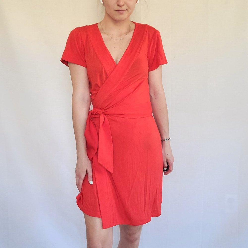 Diane Von Furstenberg Orange Belted Wrap Mini Dress Short Sleeves Size Small